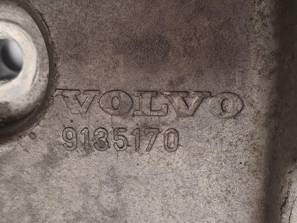 фото №3, Кронштейн основа генератора volvo 960 v90 9135170