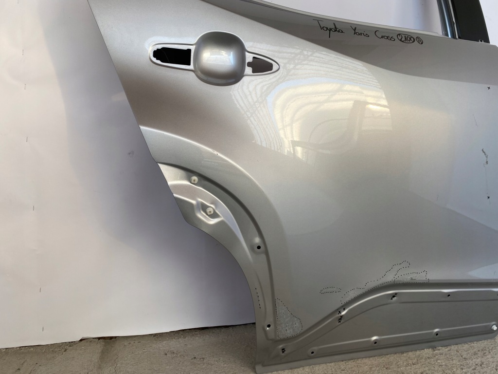 фото №5, Toyota yaris cross дверь задние правое задняя