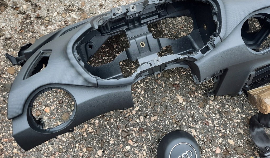 фото №8, Audi tt 8s 8s0 2014- панель приладів панель приладів консоль подушки безпеки ремені подушка безпеки ремонт