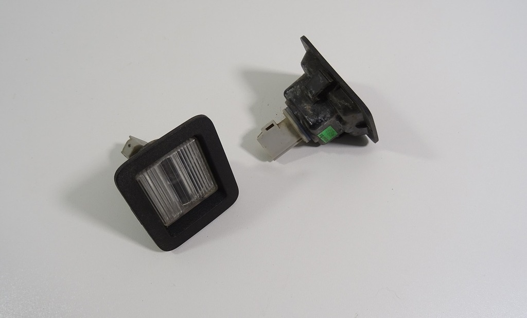 фото №1, 2015 ford f-150 лампа освітлення номерного знака бампер