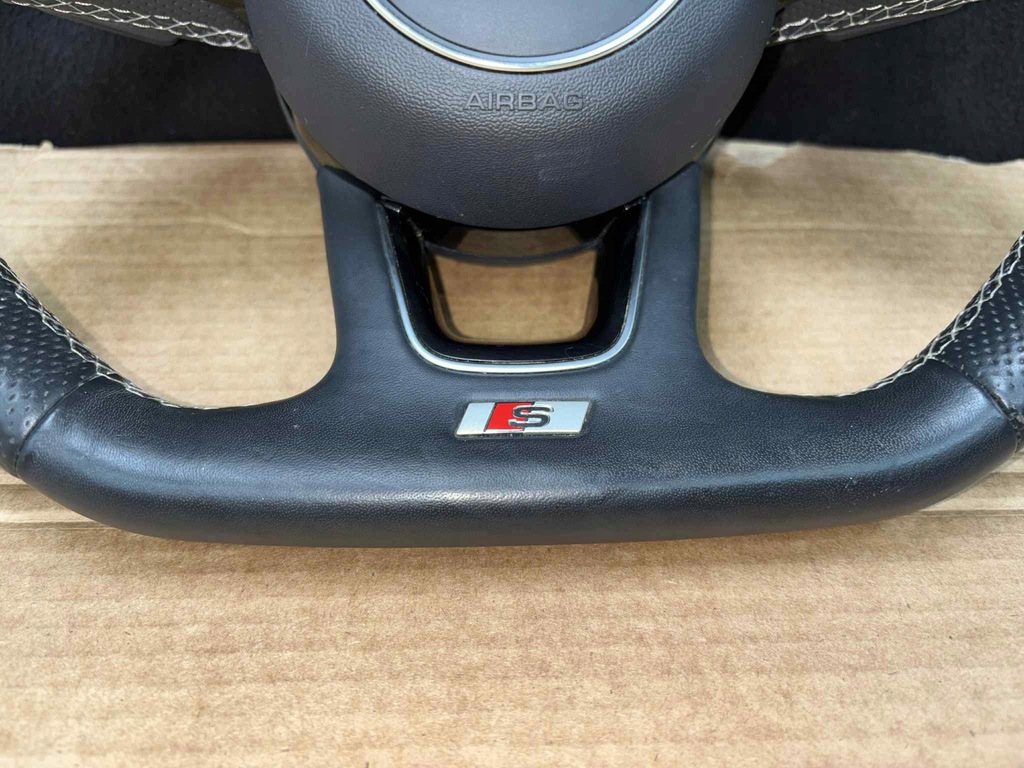 фото №7, Audi q2 s-line воздуховод с лепестки подушка руля jak nowa