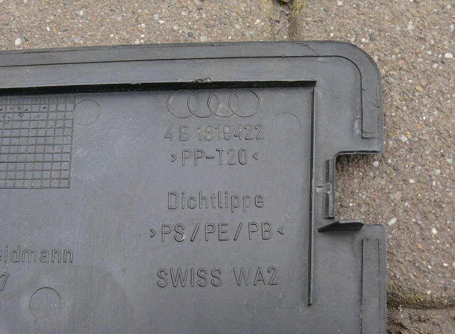 фото №10, Жабо защита аккумулятор audi s6 a6 c5 4.2 europa 4b7819417 4b1819422