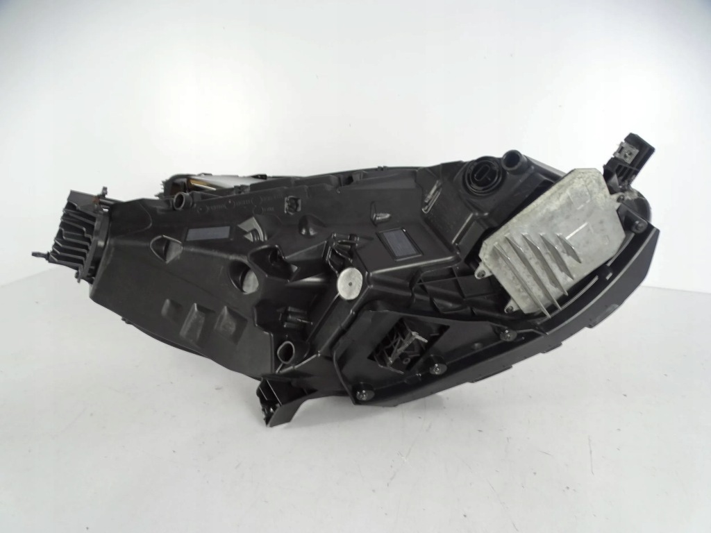 Фара перед передняя левая tesla 3 full led Доставка