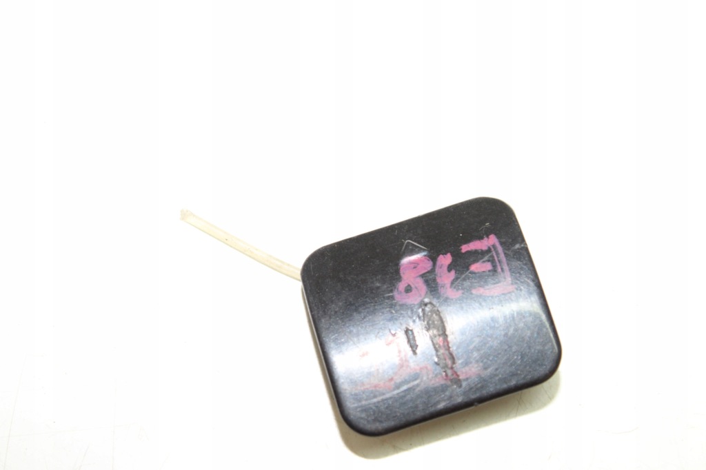 фото №1, Заглушка бампера задня bmw 7 e38 8125414 вушко фаркоп