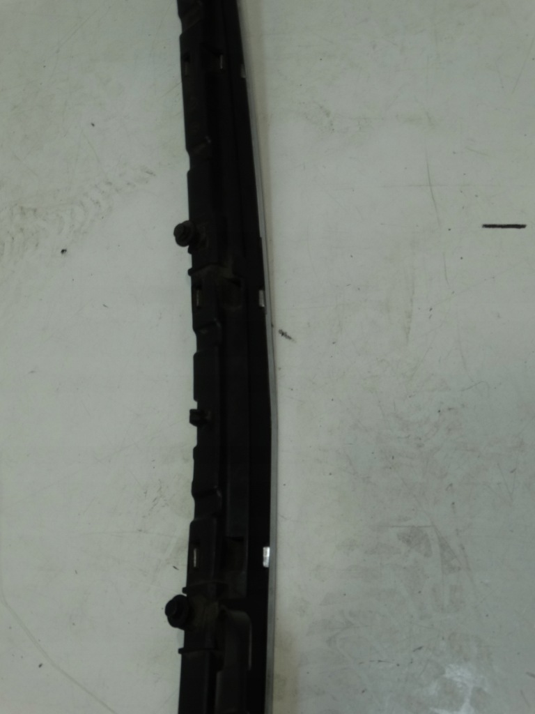 Купити Молдинг бампера передня хром mercedes w169 1698800383