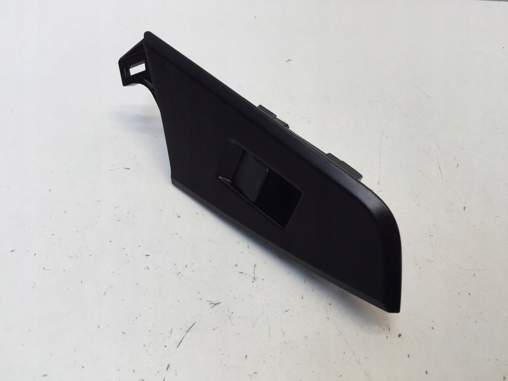 фото №1, Lexus ux 250h панель переключатель окон задняя правый