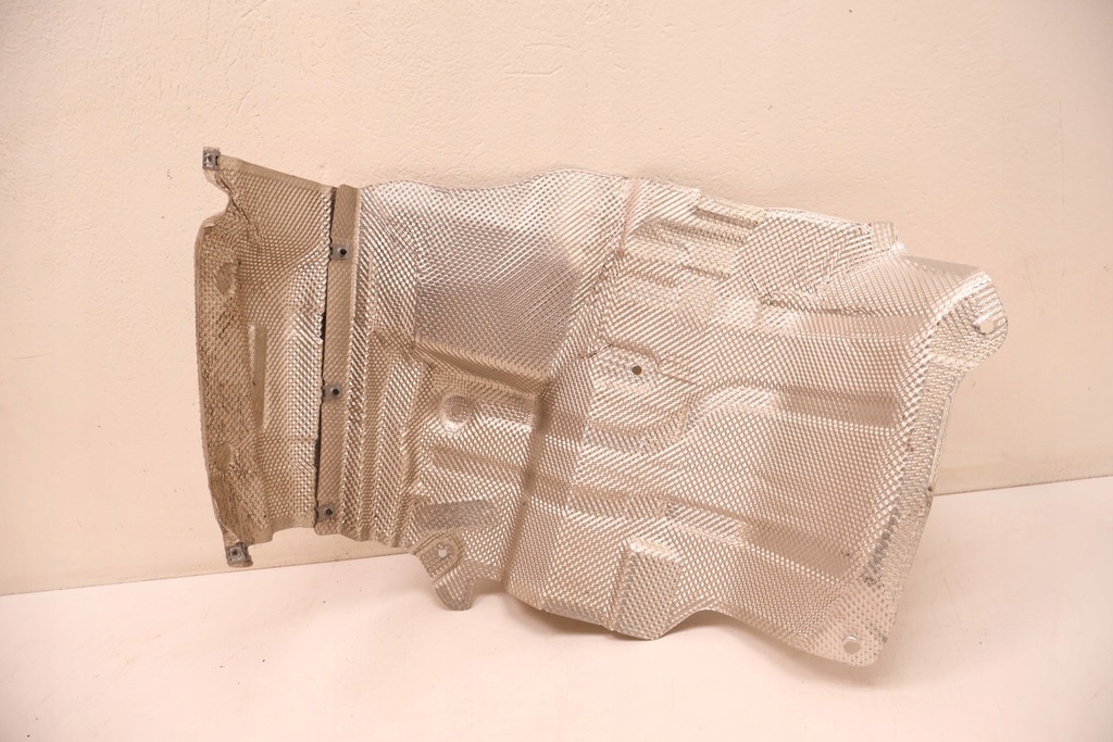 фото №5, Mercedes-benz cle a236 захист теплова a2066800800