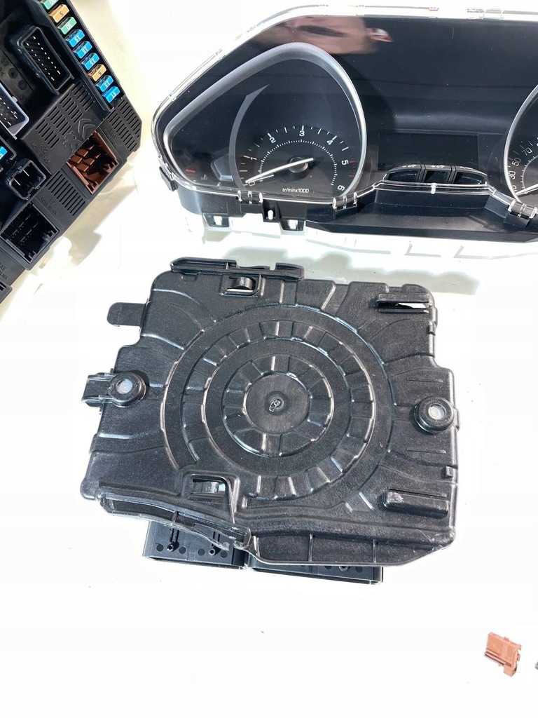 фото №7, Набір стартовий імобілайзер лічильник бортовий комп'ютер bsi peugeot 208 i 1.5 9819849680