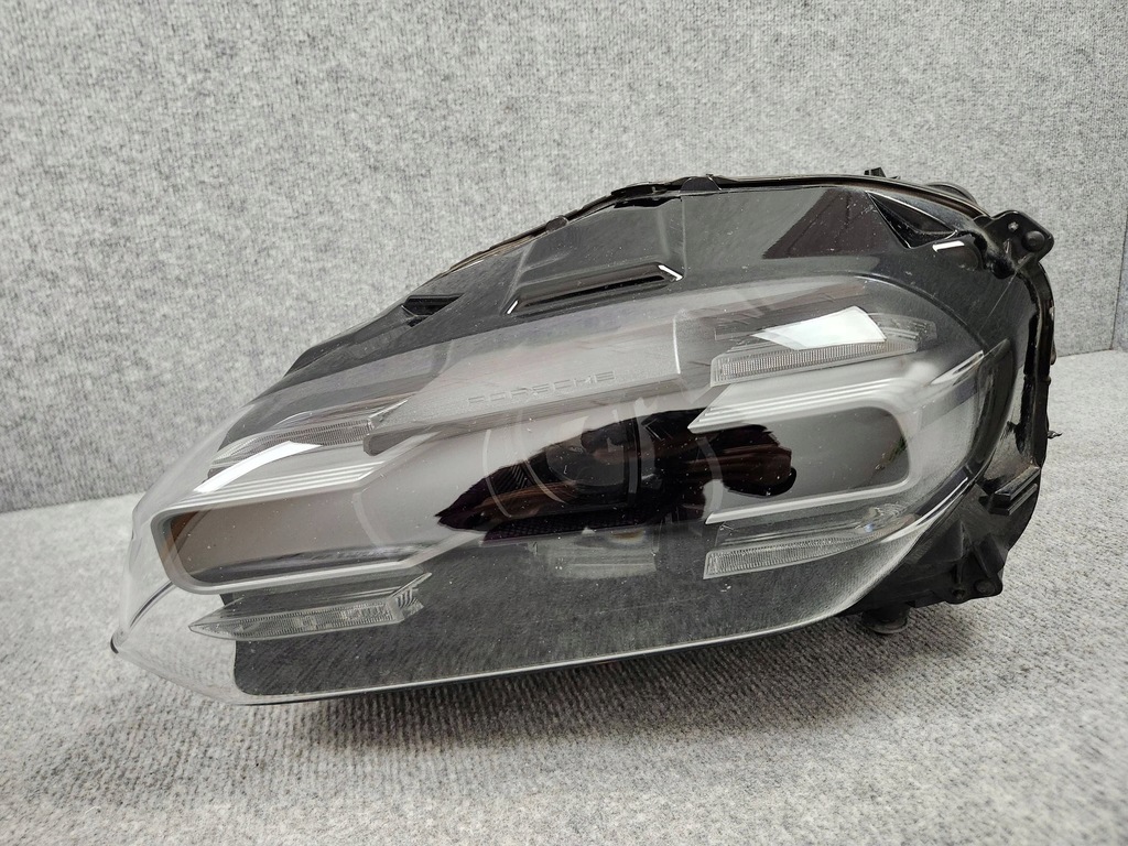 фото №1, Фара лампа передняя перед левая - porsche taycan 9j1 full led 19-24