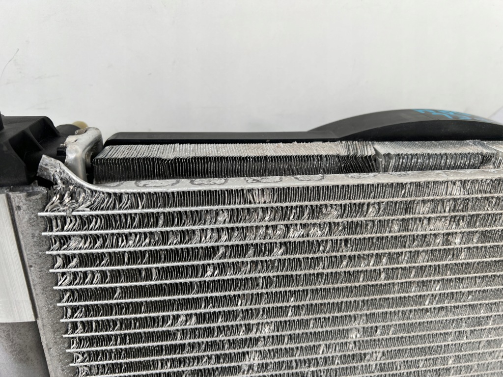 Ремінь передній балка нижня підрамник під  радіатор комплект радіатор opel adam eu Зі Шроту