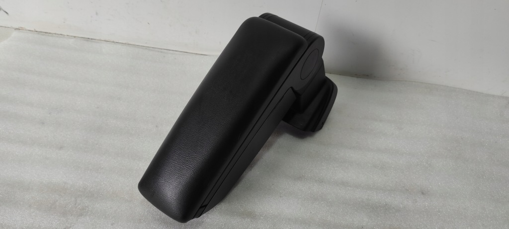 фото №3, Mazda cx-3 підлокітник оригінал d09vv0630 2017 rok