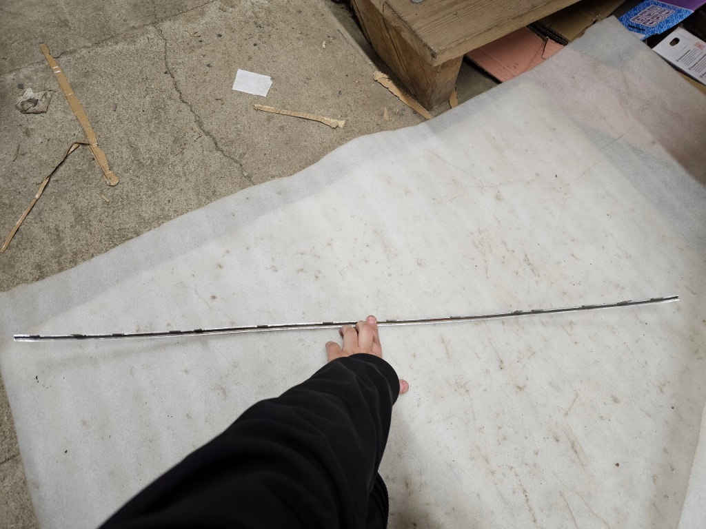 фото №14, Volkswagen touareg ii lift молдинг хром решётки бампера перед 7p6853101b