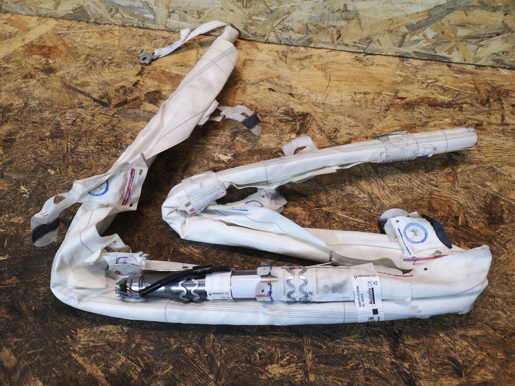 фото №1, Renault scenic iv шторка безпеки права