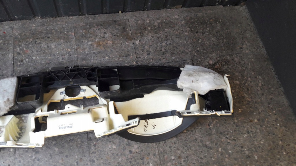 фото №9, A2116800687 консоль mercedes w211