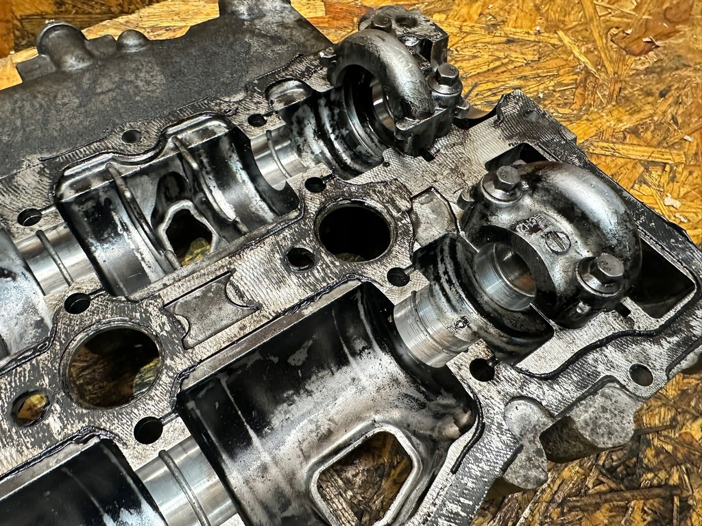 фото №7, Крышка клапанов master iii 2.3 dci 130c07155r