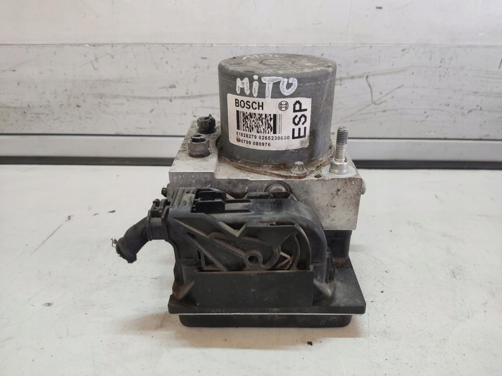 Купить Alfa mito насос abs 51828279