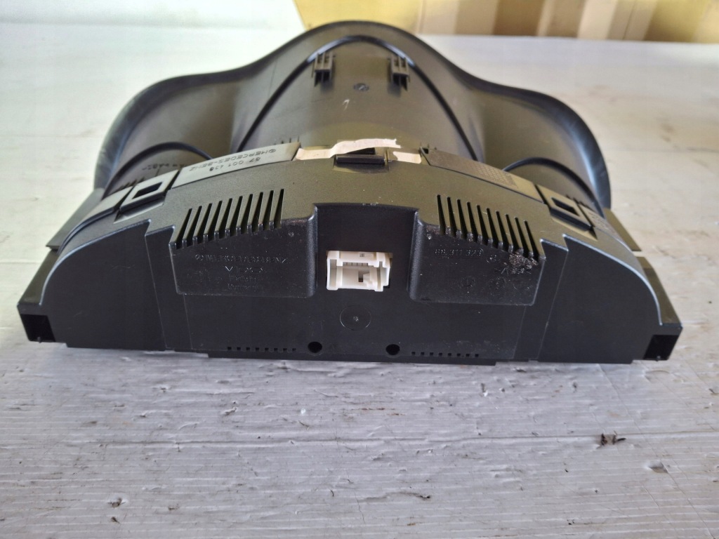 Mercedes w203 панель приборы 2.0 бензин a2035404111 Цена