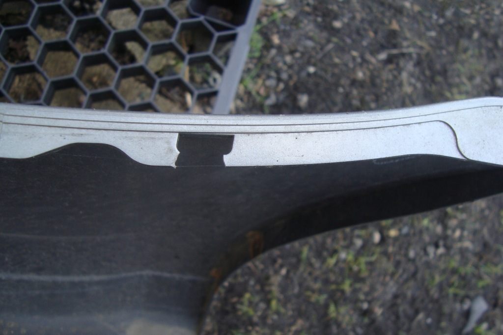 Бампер задня задній pdc suzuki tiida sedan 04-12 Ціна