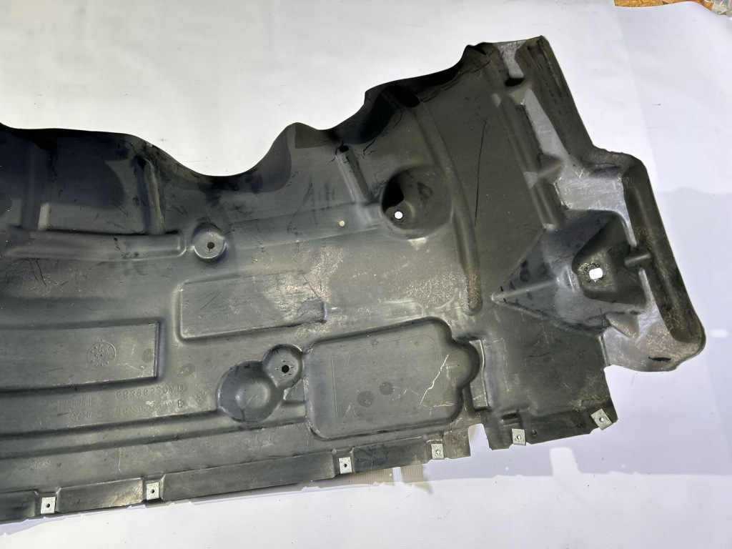 Підкрилок перед передні ліва оригінал dodge ram 1500 2019- Доставка