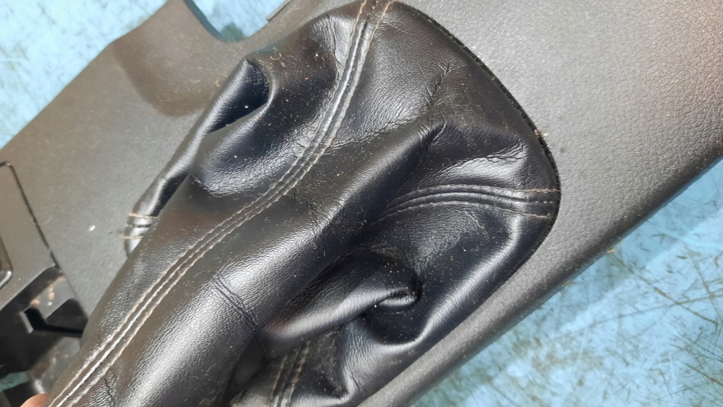 фото №6, Панель средний mitsubishi outlander i 03-06r