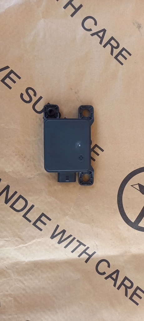 фото №1, Hyundai ioniq 5 радар датчик 99110-gi000 исправный