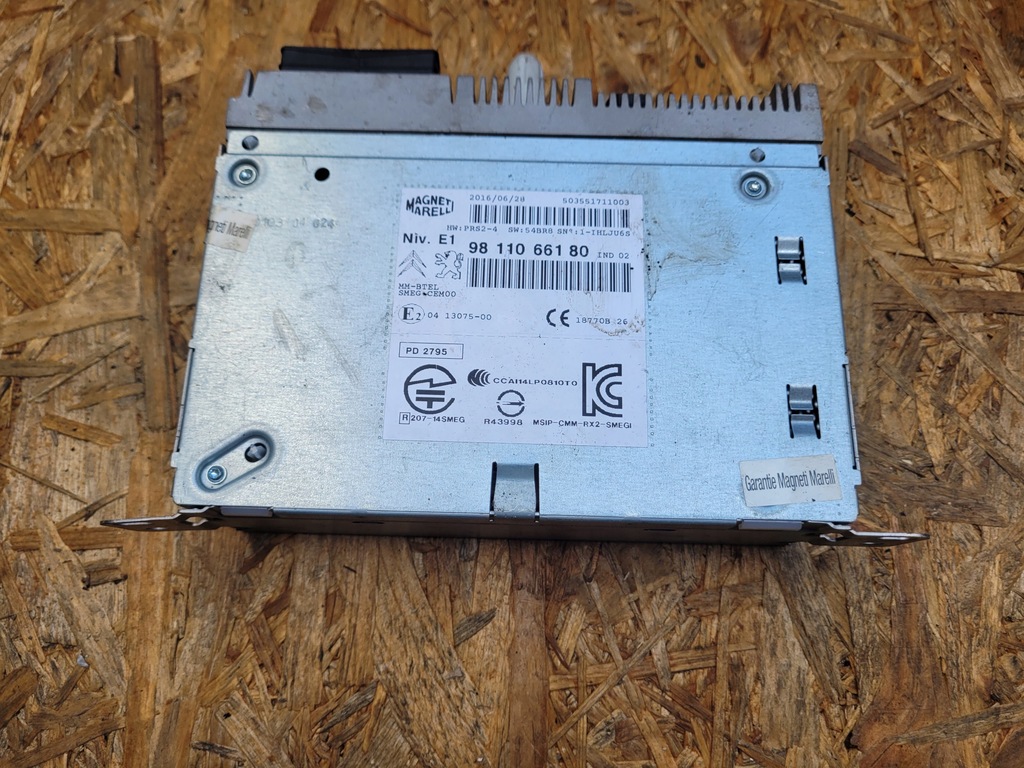 фото №1, Радіо касета psa 9811066180 peugeot