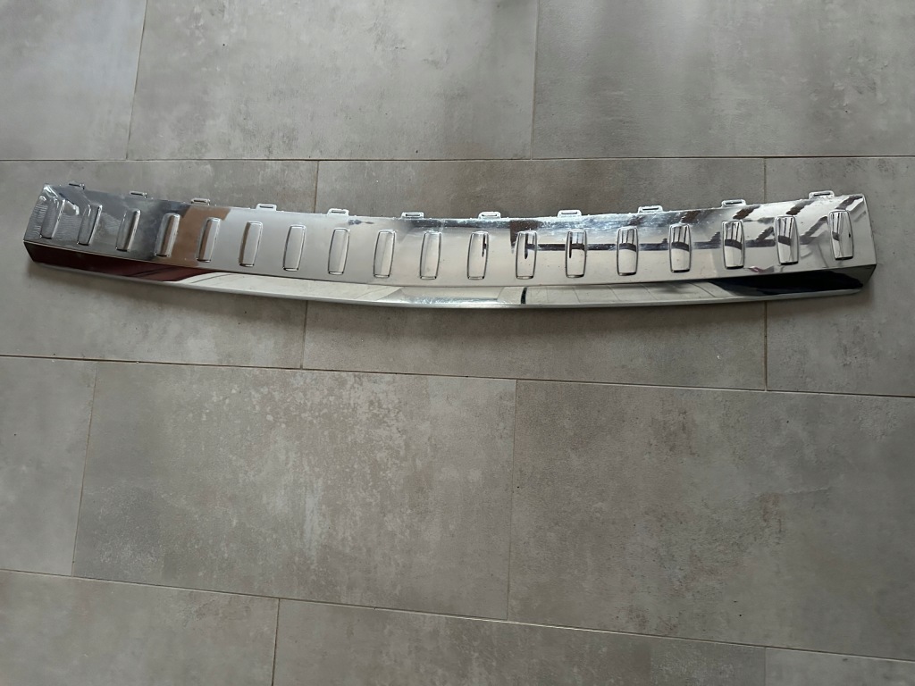 Купити Молдинг хром бампера задній a1668840190 mercedes gl x166 12-15