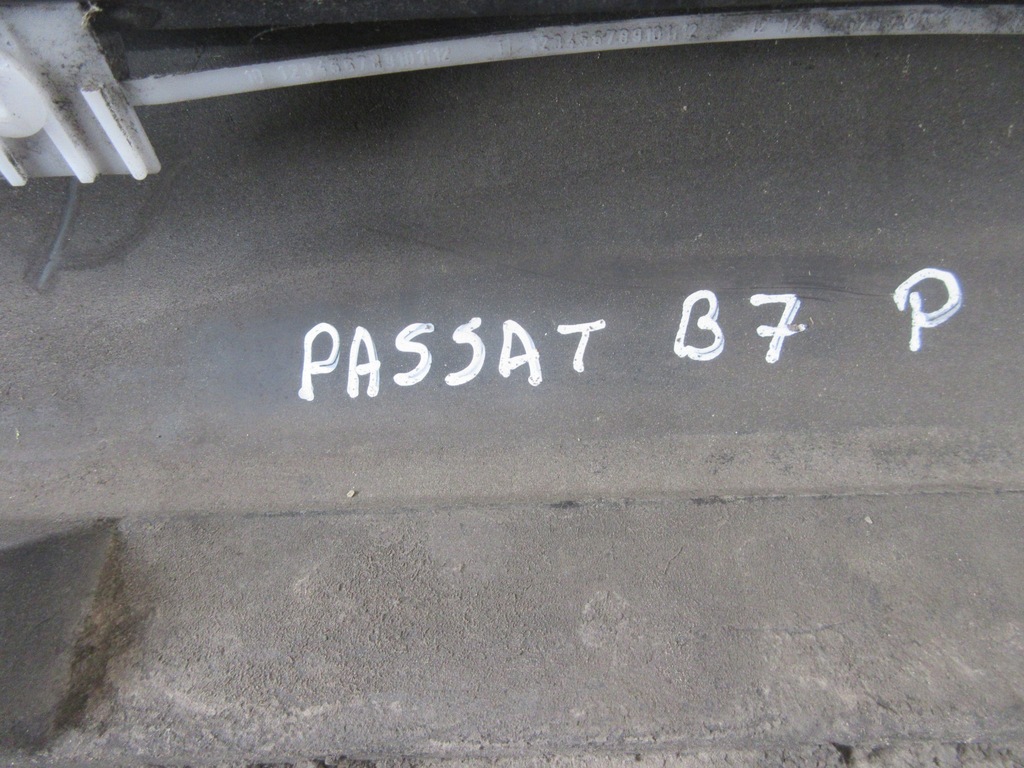 фото №7, Молдинг накладка поріг права vw passat b7 kombi li7f