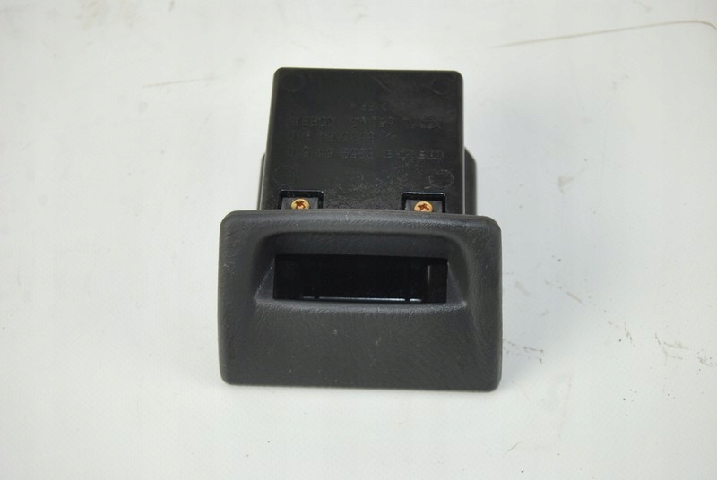 фото №4, Попільничка mazda premacy 1 i cp lift 99-05