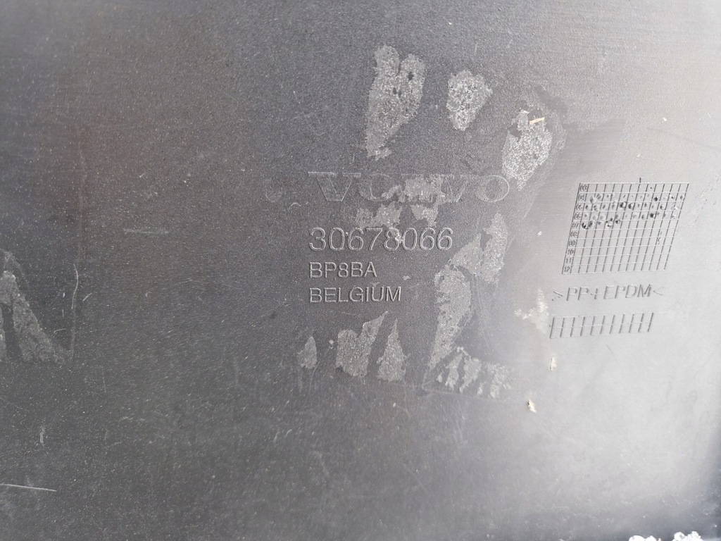 фото №7, Volvo v50 05- бампер задня задній 30678066