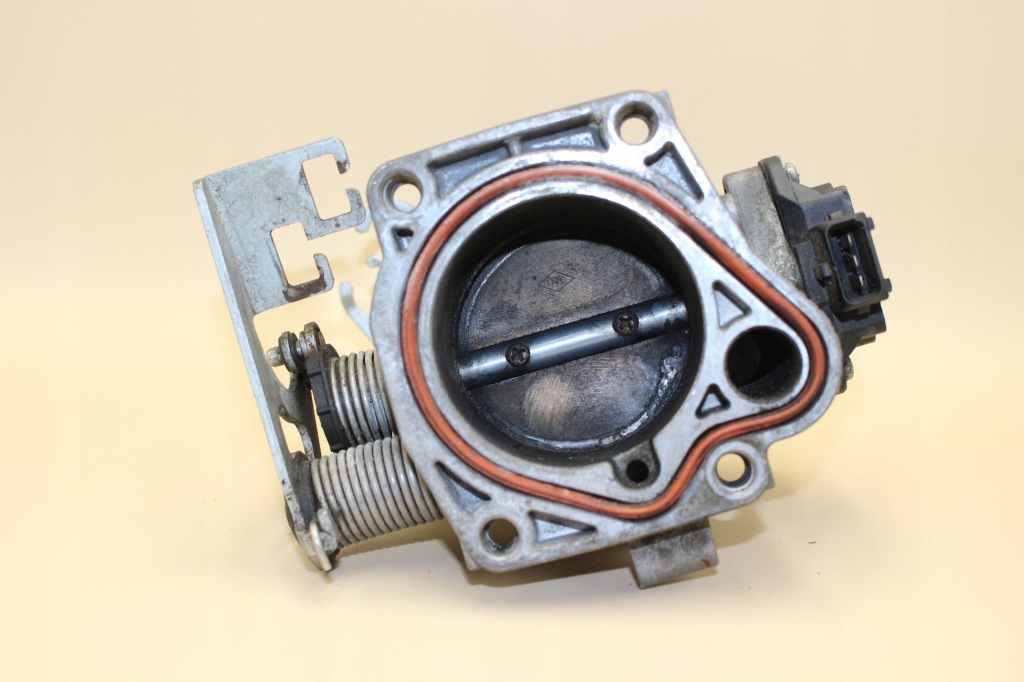 Дроссельная заслонка bmw e46 m43b18 1432058 в Украине