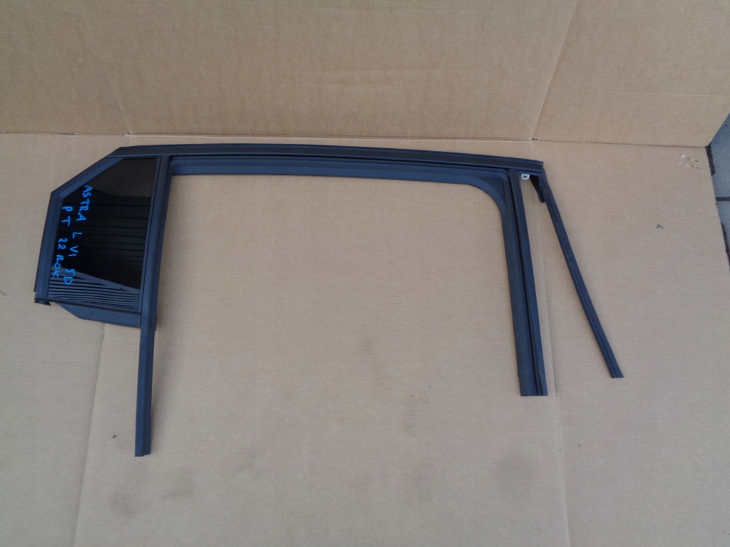 фото №1, Opel astra l скло двері права задня прокладка 23r