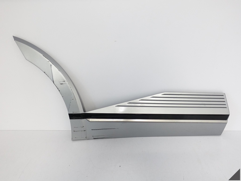 фото №1, Huyndai ioniq v 5 22- молдинг na дверь правая задняя