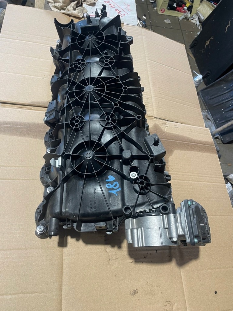 Bmw g20 g22 g30 g11 g01 3.0i b58b30b колектор впускний  8647977 в Україні