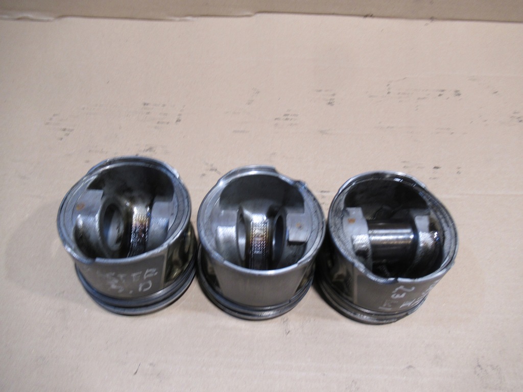 фото №1, Поршень renault master 2.3 dci