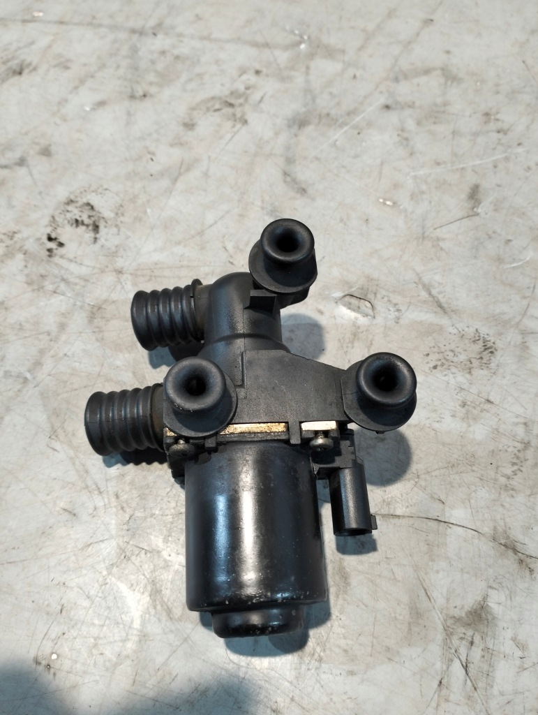 Bmw помпа воды 1147412174 a 6411 692022602 Недорого