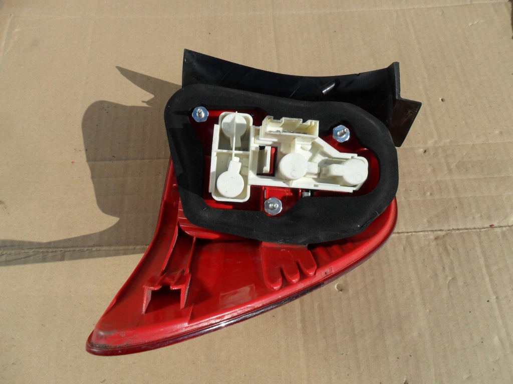 фото №10, Bmw 3 touring e91 лампа левая задняя 7160061