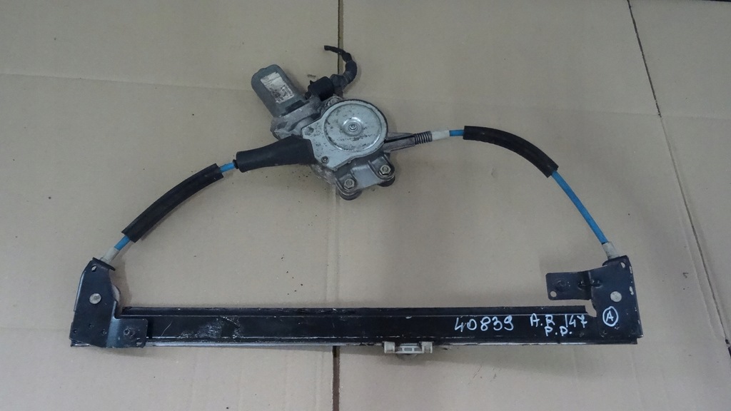 фото №1, Alfa romeo 147 подъемник стекло правый перед 3d