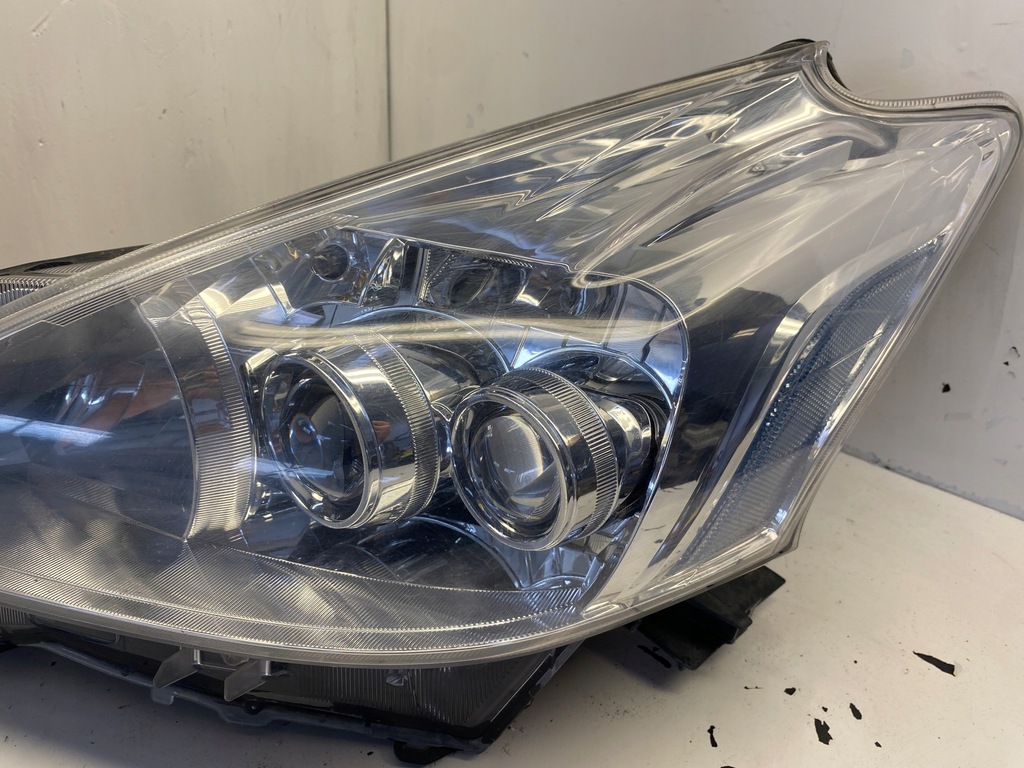 фото №5, Toyota prius plus + лампа левый перед full led