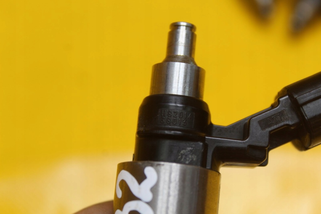 Инжектор форсунка renault clio iv megane nissan 1.2 tce hra2 h8201438013 Недорого