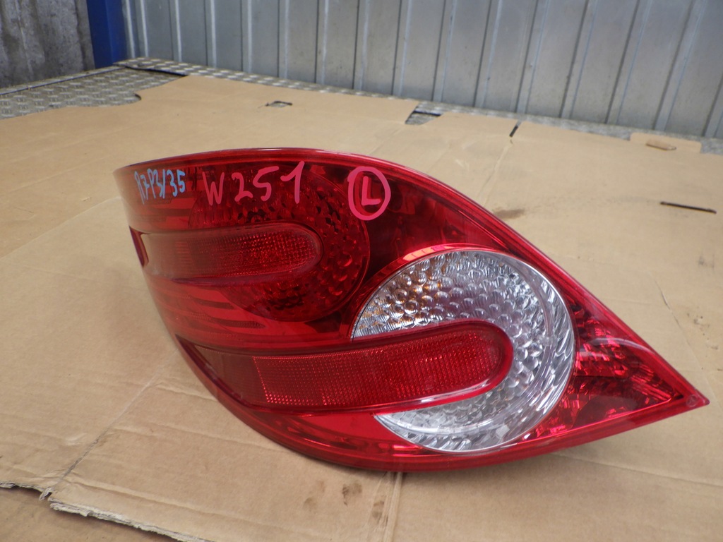 фото №1, Mercedes r w251 лампа задня ліва задня