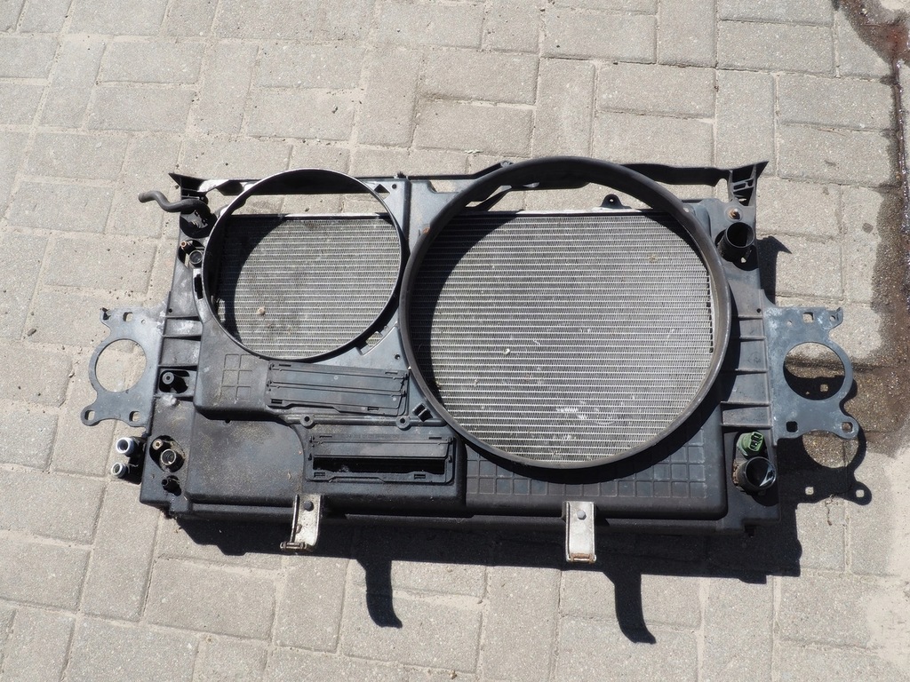 фото №5, Audi a8 d2 автоматична коробка передач 3,7 корпус вентилятора вентиляторів радіатор 4d0121197