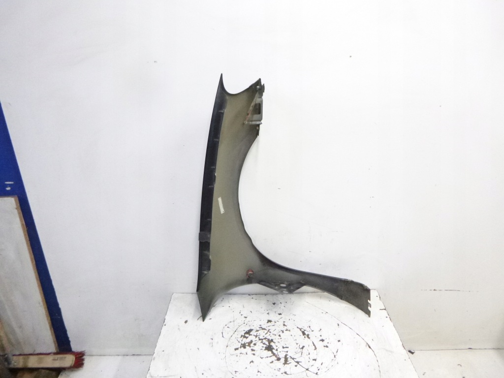 Крыло левый chrysler sebring кабриолет  2005r. Киев