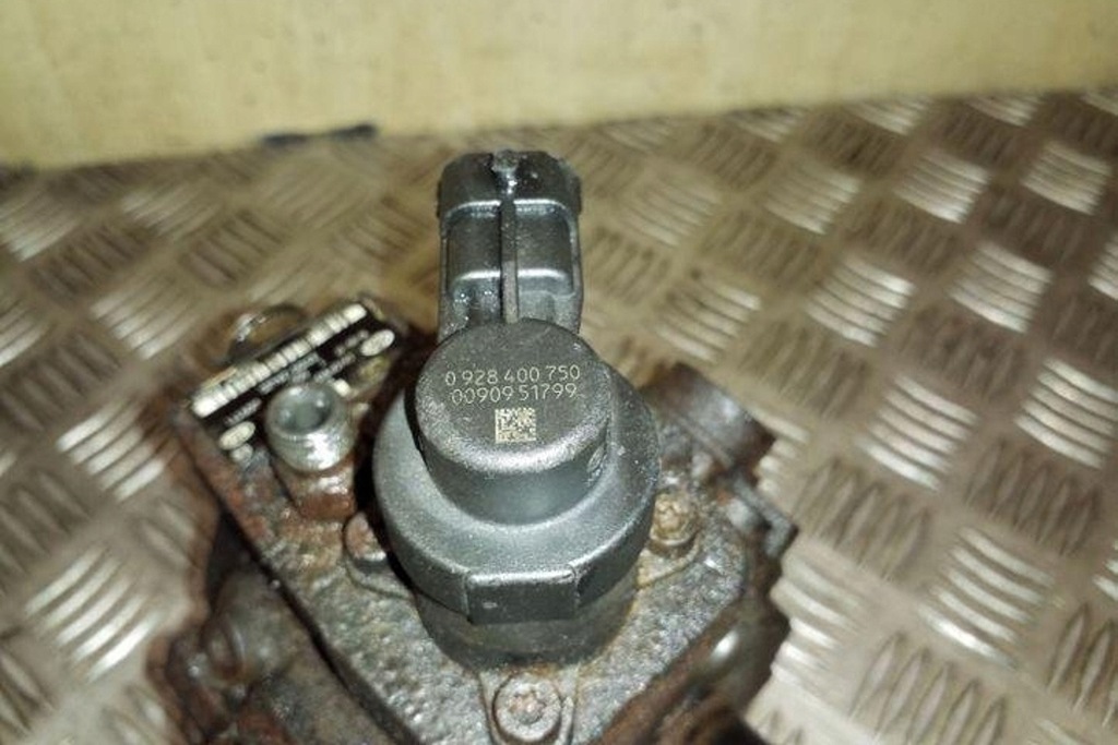 фото №8, Насос топлива kia sportage v nq5 0445010206 1.7l hybrid 169kw 2011