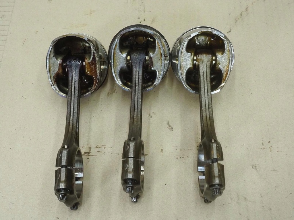 фото №15, Smart fortwo 450 2004r 0,7 t turbo поршень шатун