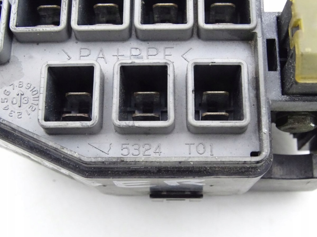 фото №4, Ford ranger ii mazda b2500 98-06 коробка предохранитель