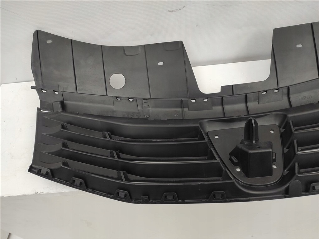 фото №7, Решітка радіатора решітка радіатора dacia sandero 2008-2013 8200735104