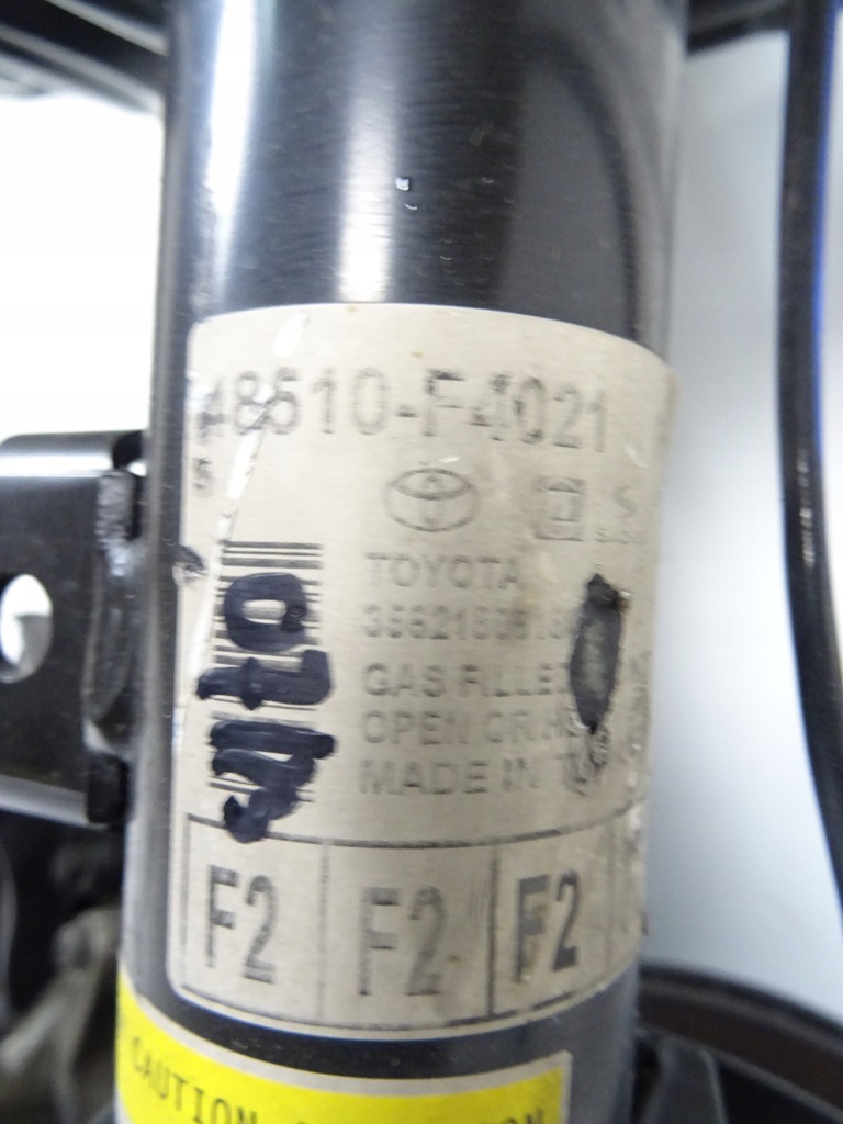 фото №13, C-hr chr lift поворотный кулак правая амортизатор 48510-f4021