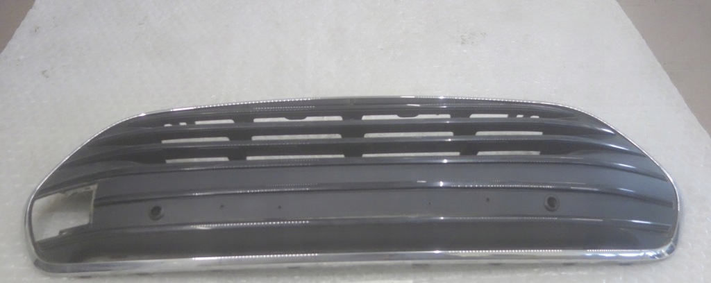 Mini clubman f54 lci рестайлінг  решітка радіатора решітка  впуск бампера хром оригінал. Ціна