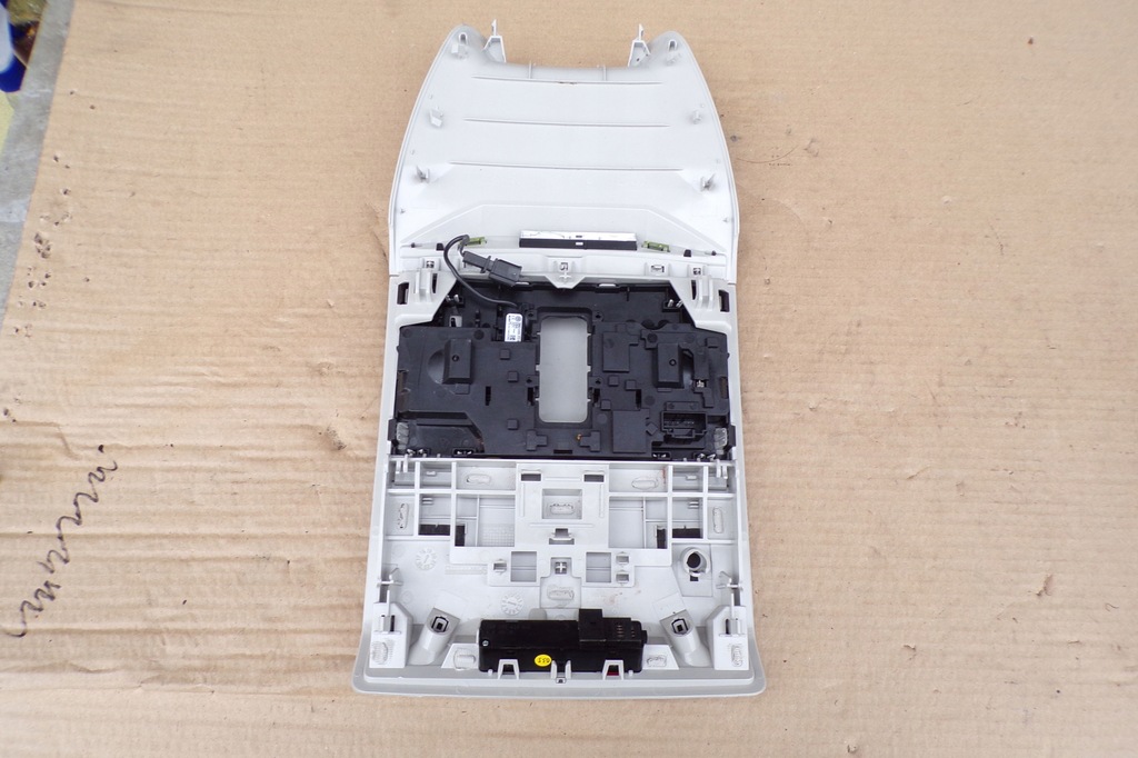 фото №3, Лампа стельовий 2ga867591 vw t-roc